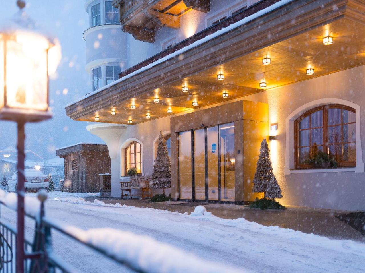 Hotel Bergzeit Grossarl Exterior photo